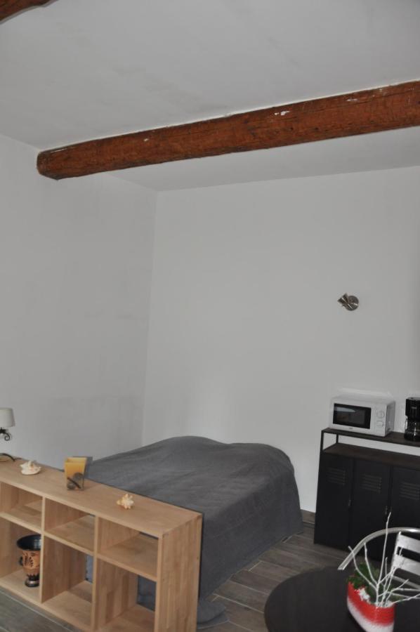 location studio meublé Sorgues Esterno foto